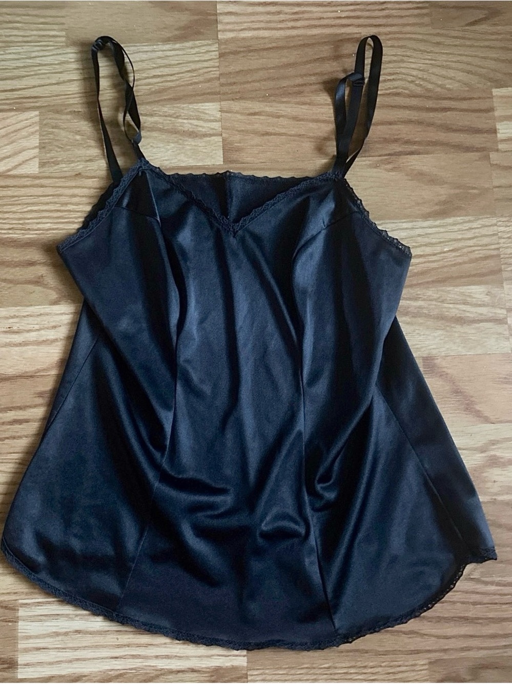 Black Vintage Satin Lace-Trim Cami Top - Women’s Size 32 Vanity Fair